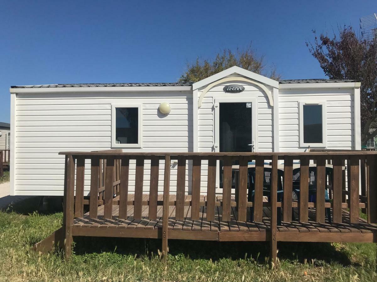 Camping Horizon Bar 弗龙蒂尼昂 外观 照片